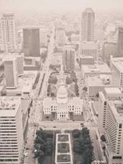 lt;Mr. Bao, Mrs. Bao