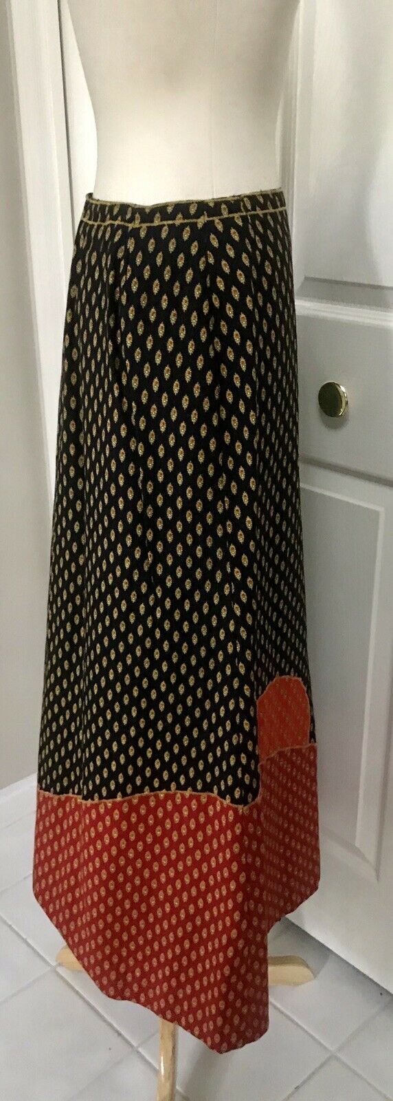 Vintage Anne Klein Appliqué A-Line Midi Skirt Boho Folk Cottagecore 26” Waist - Fresh Stock Dated October 2025
