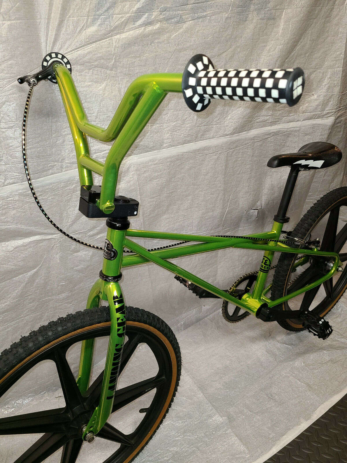 SE Quadangle Cruiser STR- 1 BMX 24 Inch Stu Thomsen OLD SCHOOL 2009 Looptail - Fresh Stock Dated October 2025