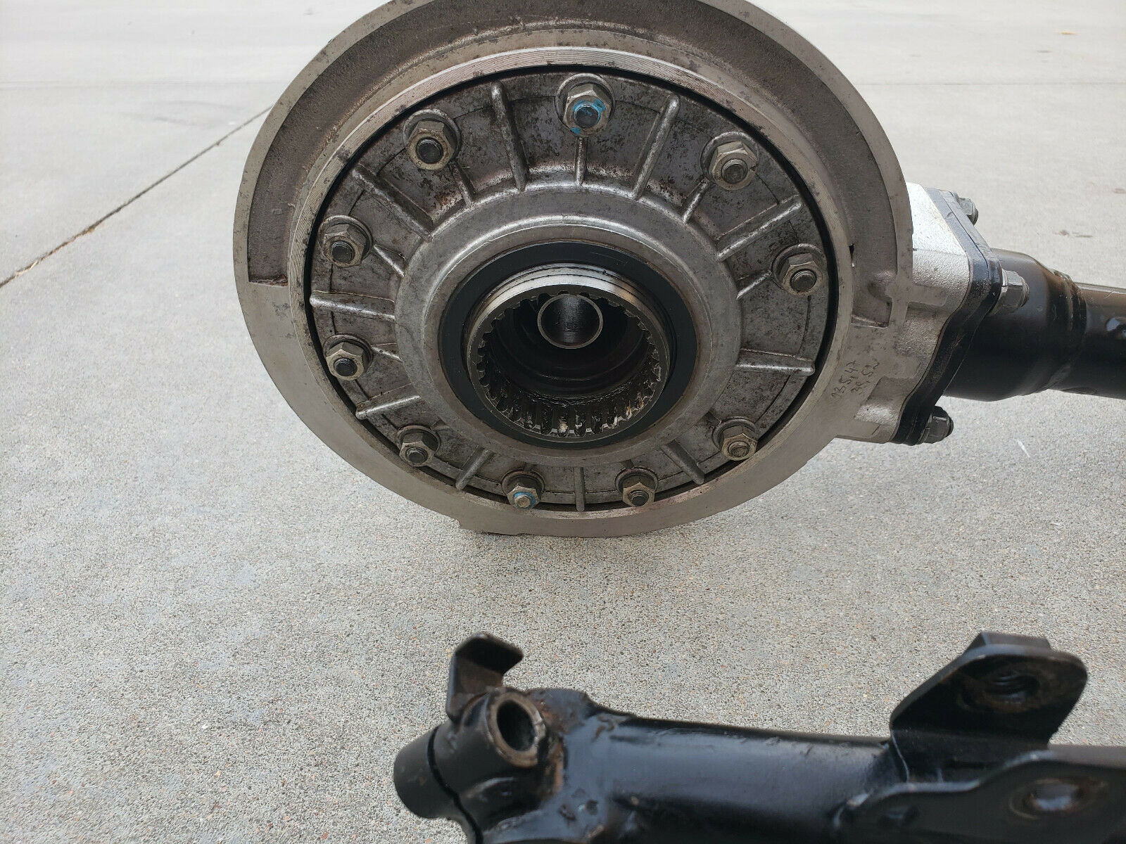 YAMAHA XS750 REAR SWINGARM FINAL DRIVE ASSEMBLY CASE TYPE II 2 AXLE GEAR 77-79 - Fresh Stock Dated October 2025