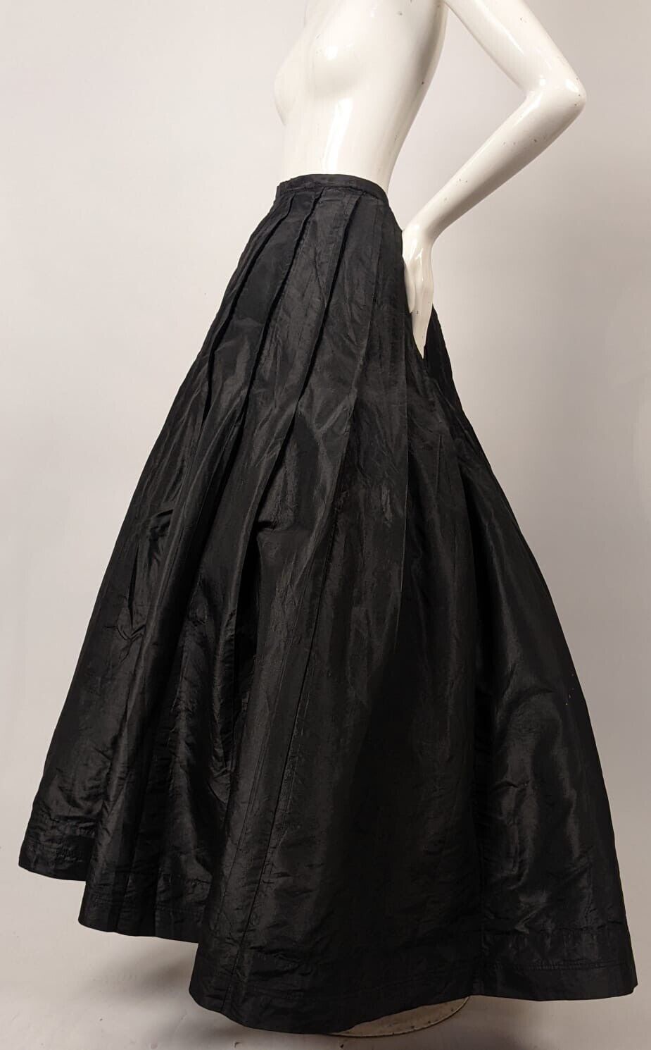 VICTORIAN BLACK SILK TAFFETA SKIRT W FULL VOLUME - Fresh Stock Dated October 2025
