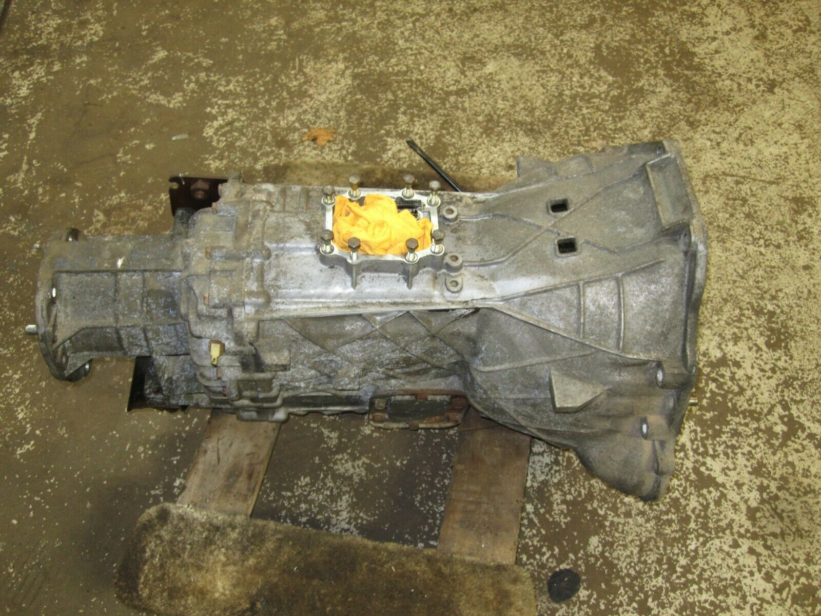 5.8 5.0 4.9  gas 87-97 Ford F250 F350 ZF5 Manual Transmission 5 speed 4x4 s5-42 - Fresh Stock Dated October 2025