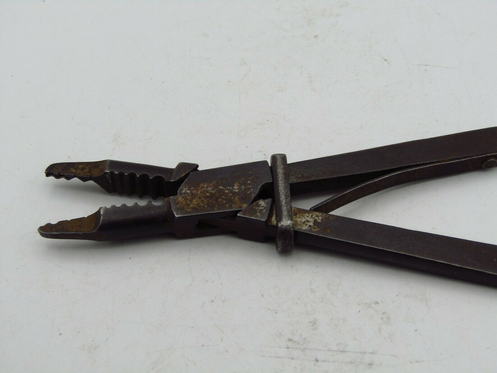 ACIER FONDU WATCHMAKER PLIERS / CRIMPER / CLAMPER REPAIR TOOL FRANCE w1 - Fresh Stock Dated October 2025