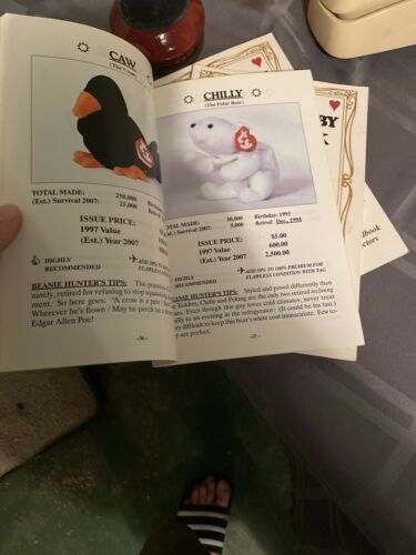 The Beanie Baby Handbook PB w Vellum Full Color by Les & Sue Fox - Fresh Stock Dated October 2025