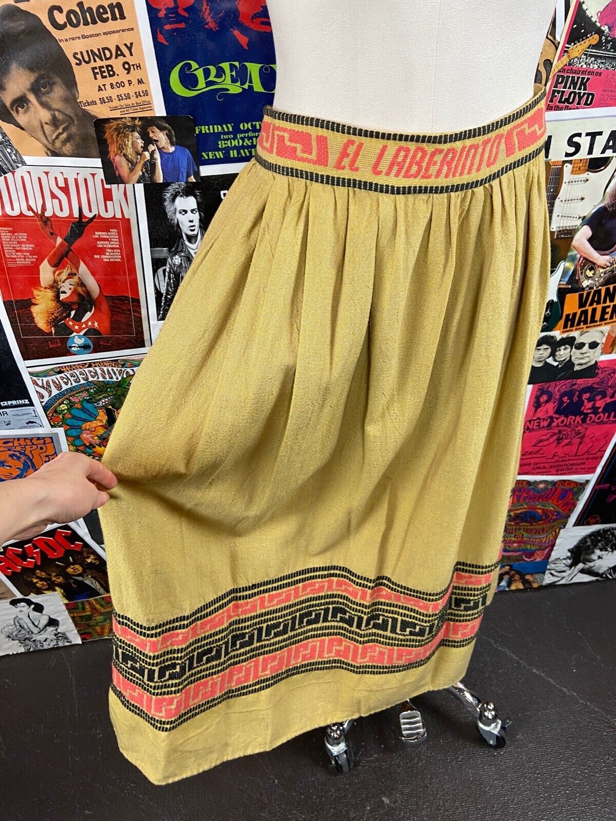 Vintage 1950s-60s El Laberinto Oaxacan Mexican Embroidered Souvenir Skirt - Fresh Stock Dated October 2025