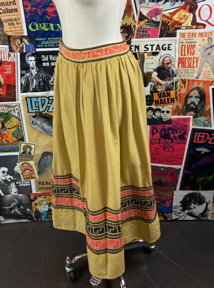 Vintage 1950s-60s El Laberinto Oaxacan Mexican Embroidered Souvenir Skirt - Fresh Stock Dated October 2025