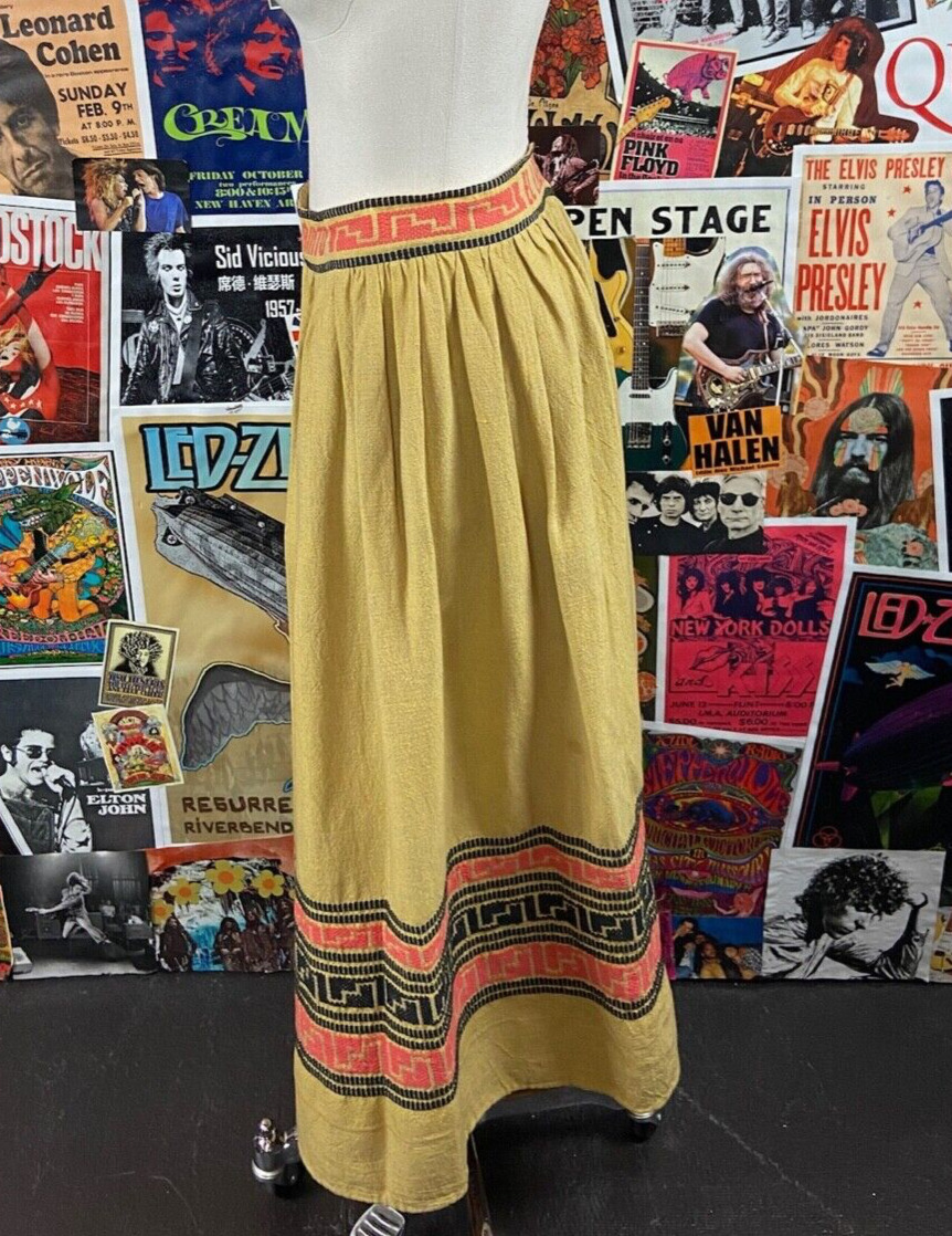 Vintage 1950s-60s El Laberinto Oaxacan Mexican Embroidered Souvenir Skirt - Fresh Stock Dated October 2025