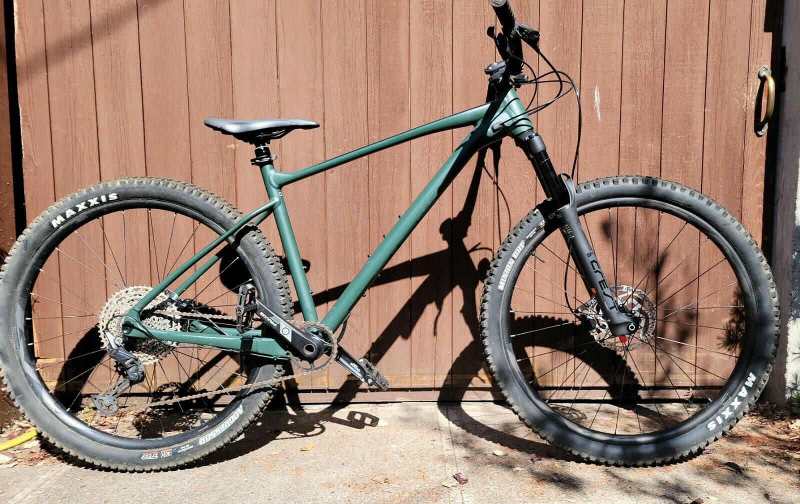 Giant Fathom MTB 29 2 - Fresh Stock Dated October 2025
