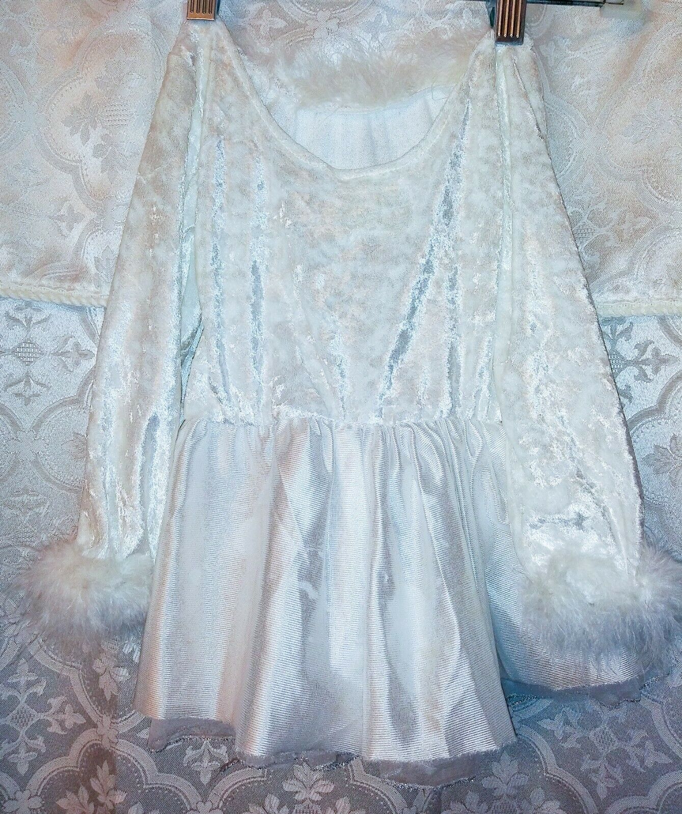 White Fur Sparkles Tutu Dancewear Medium 3-4years - Fresh Stock Dated October 2025