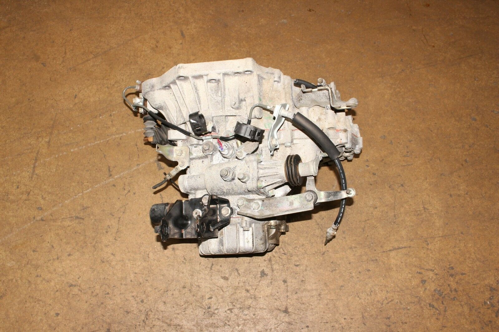 2003-2008 TOYOTA MATRIX COROLLA VIBE 5 SPEED MANUAL TRANSMISSION JDM 1ZZ-FE 1.8L - Fresh Stock Dated October 2025