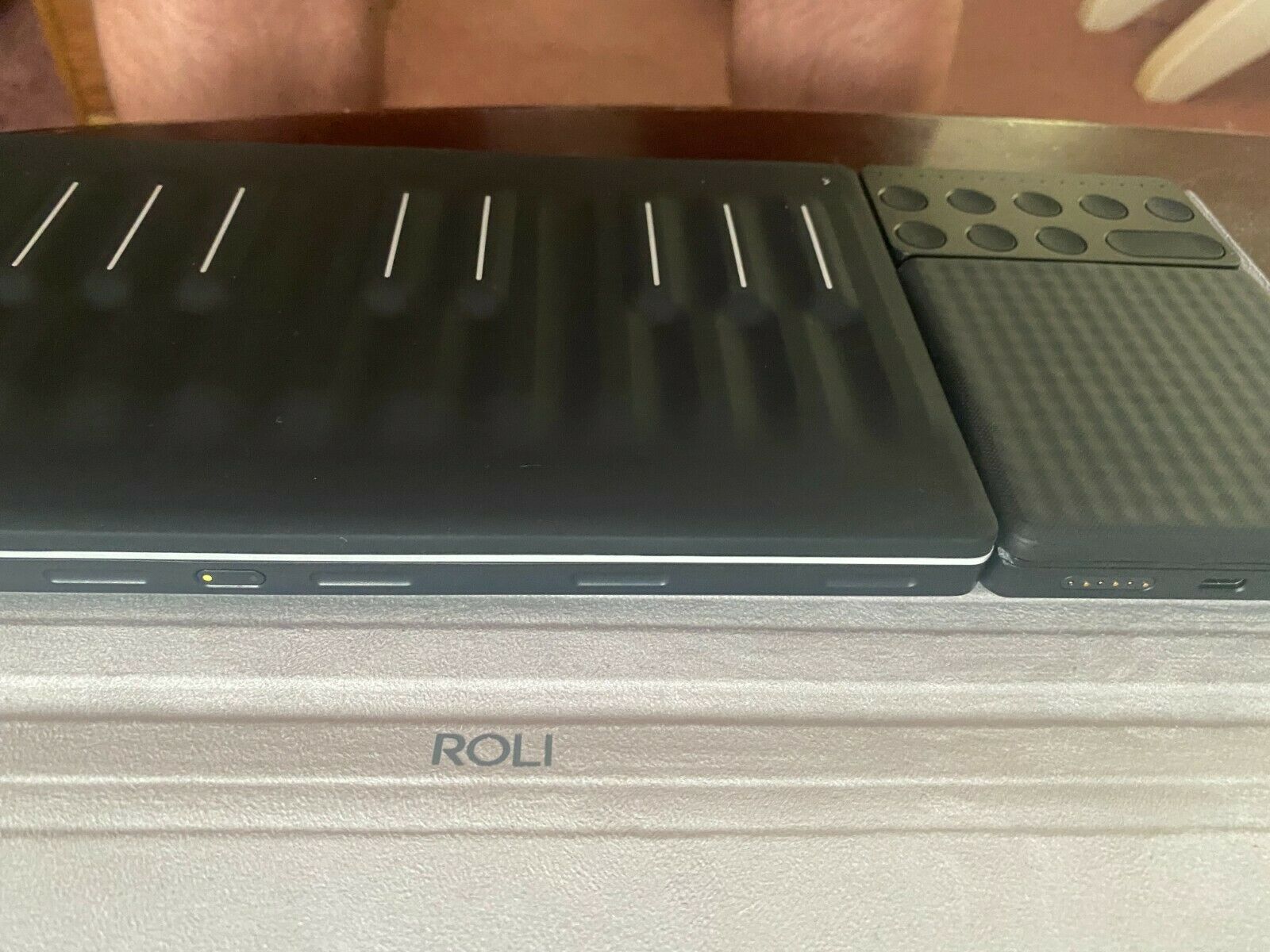 BEARLY USED ROLI BLOCK 22 KEY SEABOARD Live Block and Lightblock with case - Fresh Stock Dated October 2025