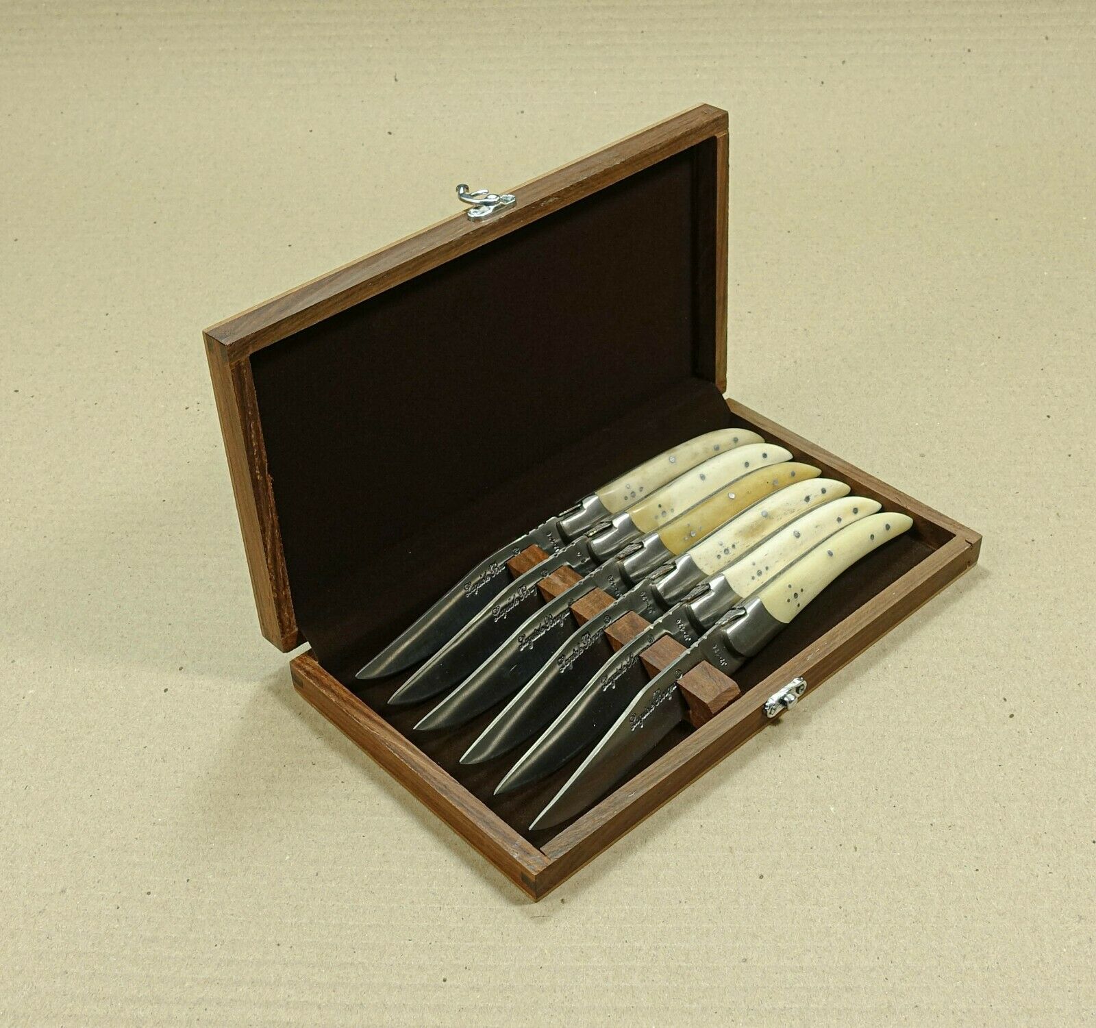 Set of 6 French Laguiole handle steak knives - Fresh Stock Dated October 2025