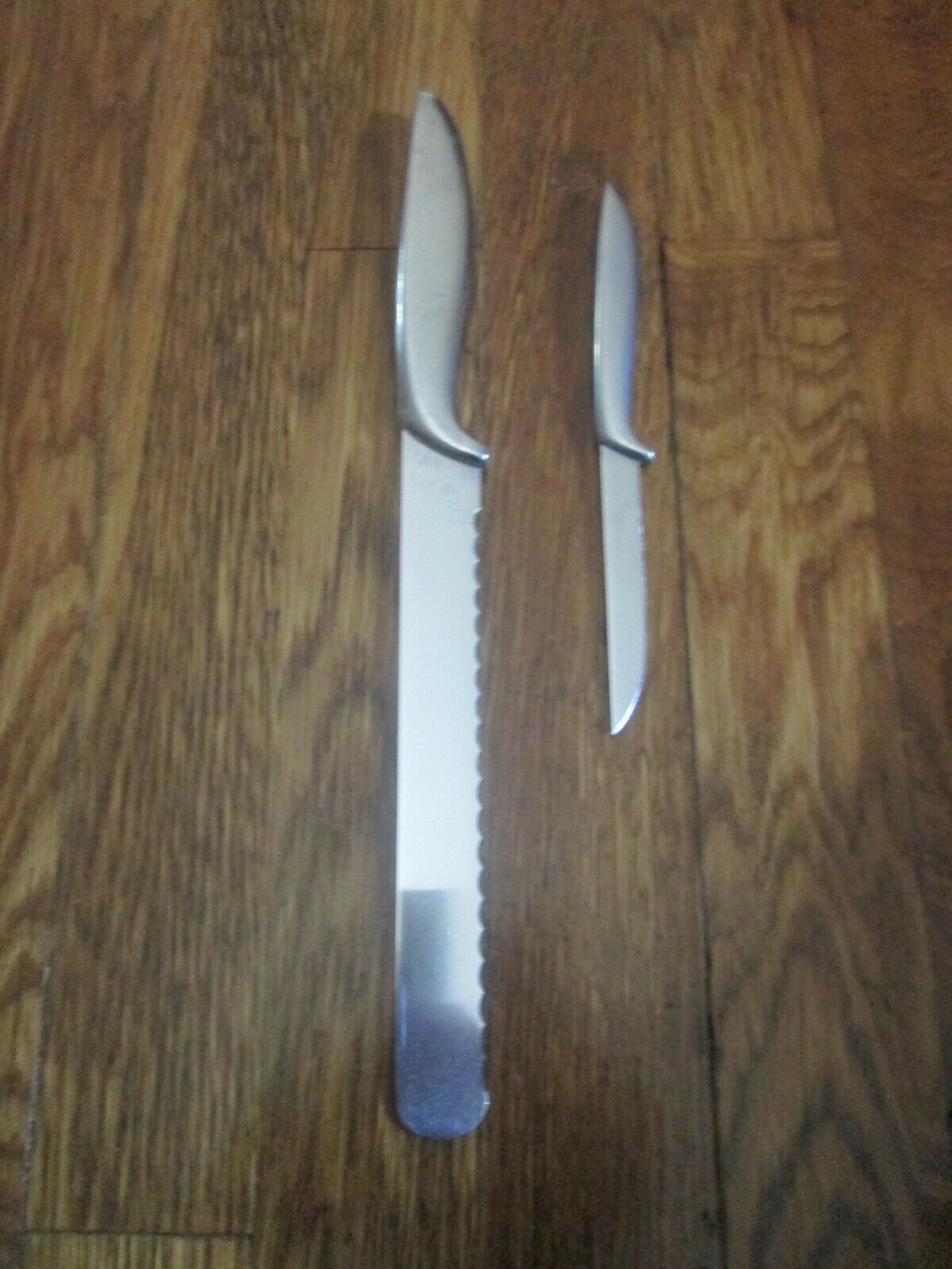Vintage Gerber Legendary Blades 2 pc Knife Set w/Block Pixie & Sandwich Knives - Fresh Stock Dated October 2025