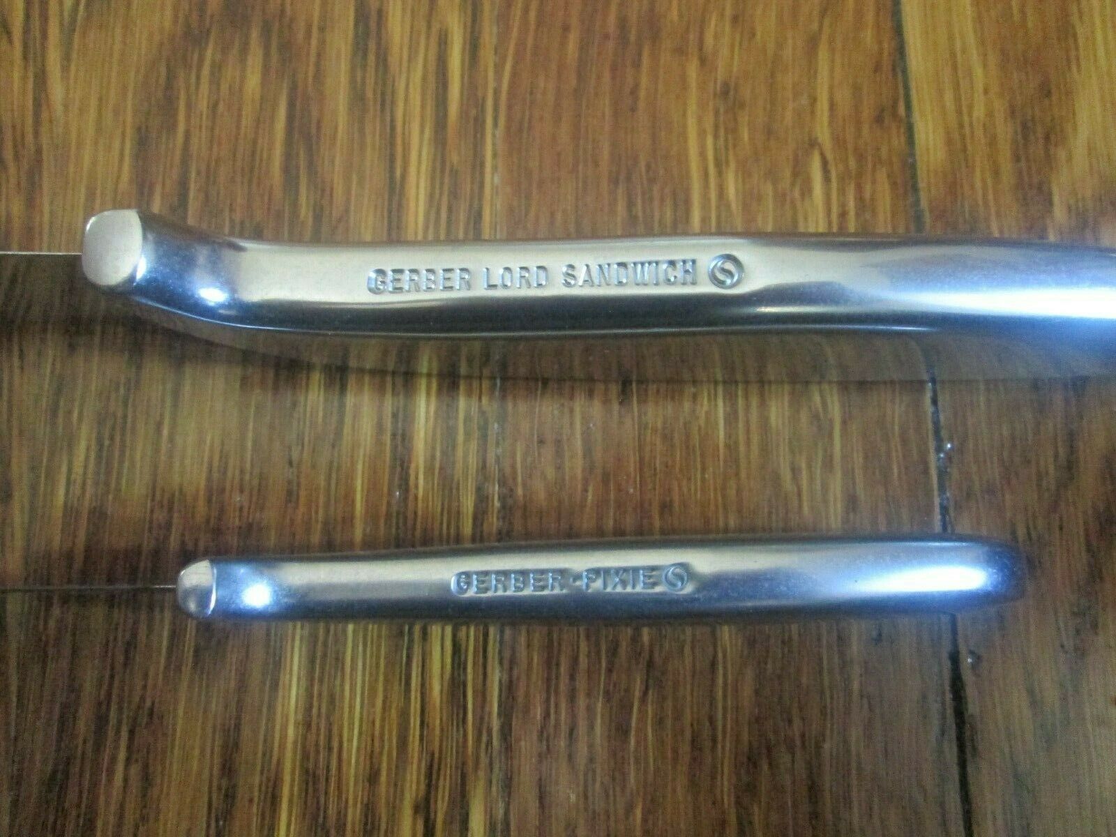 Vintage Gerber Legendary Blades 2 pc Knife Set w/Block Pixie & Sandwich Knives - Fresh Stock Dated October 2025
