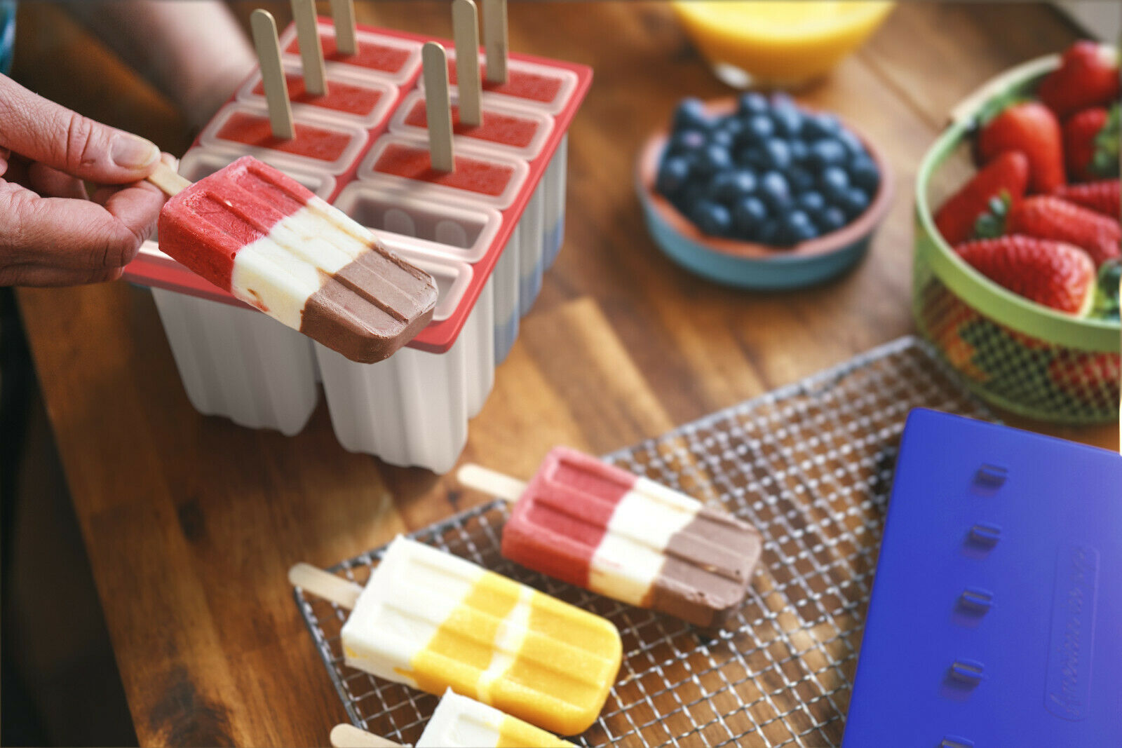 USA BPA FREE Frozen Popsicle Molds, Ice Cream Pop Maker Freezer Tray Fruit Kit - Fresh Stock Dated October 2025