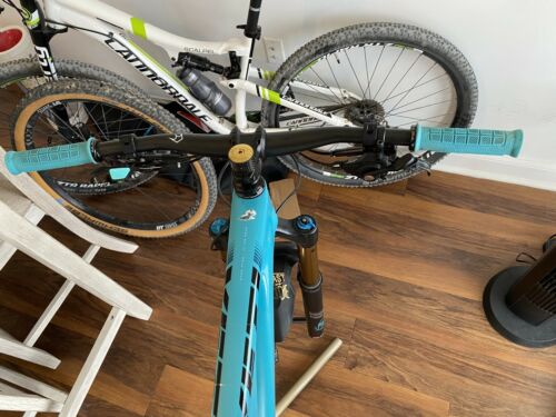 Yeti SB130 Turq Carbon Fiber Medium Fox Factory DT Swiss XT Custom Mountain Buke - Fresh Stock Dated October 2025