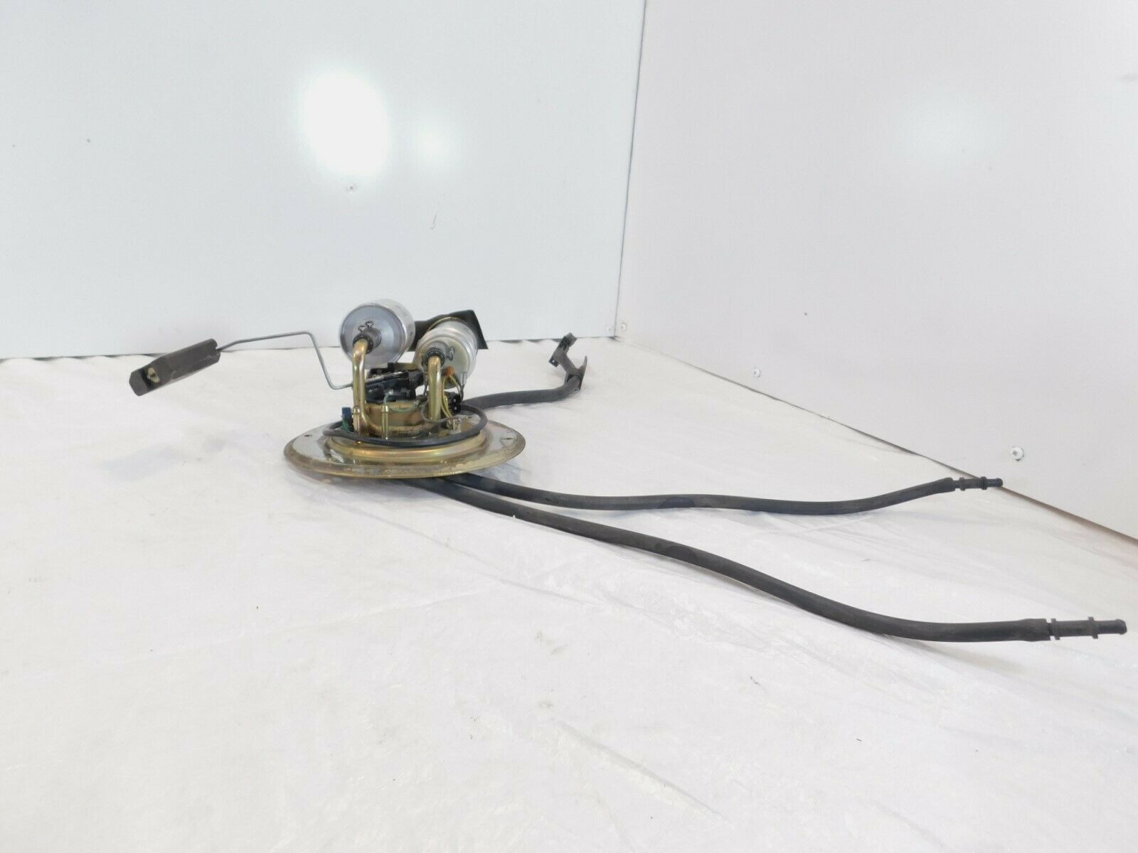 BMW R1100RT R1150RT Gas Petrol Fuel Tank Pump w/ Level Gauge & Hoses 16142306624 - Fresh Stock Dated October 2025