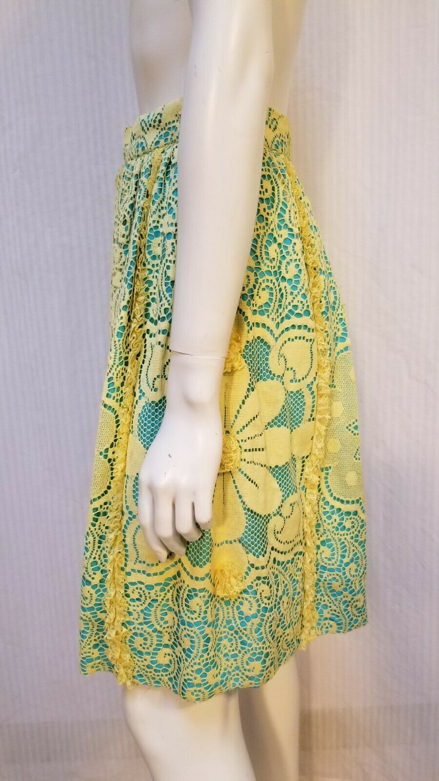 Vintage COUNTRY FAIR by Berk - Wynn Yellow Lace Skirt - Waist 25 in. - Fresh Stock Dated October 2025