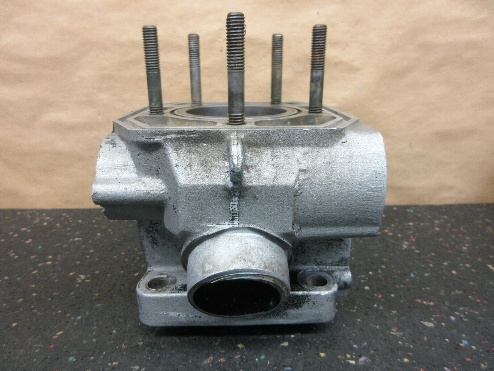1982 Yamaha YZ125 Cylinder with a good bore 82 YZ 125 5X4-11311-00-00 - Fresh Stock Dated October 2025