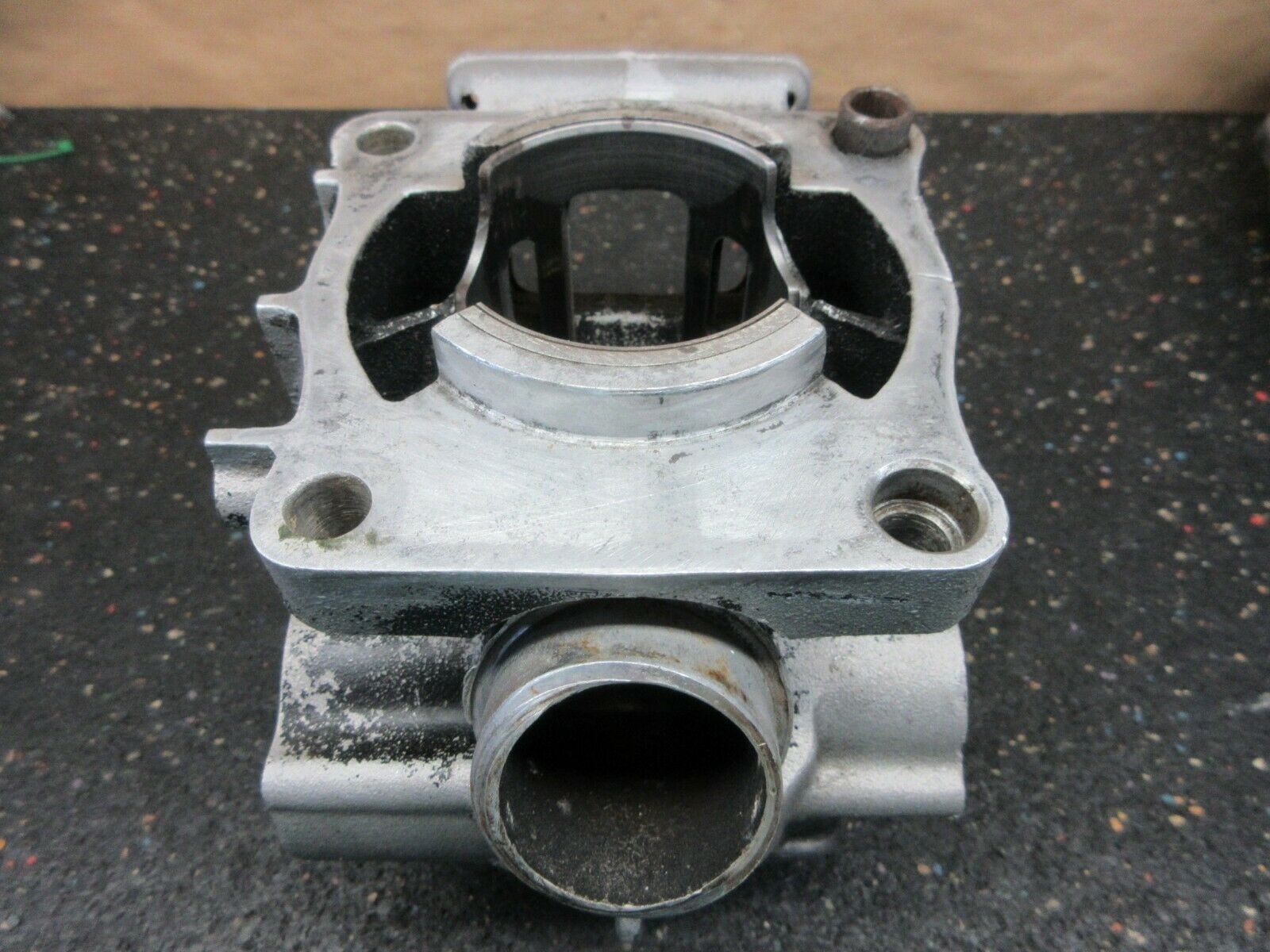 1982 Yamaha YZ125 Cylinder with a good bore 82 YZ 125 5X4-11311-00-00 - Fresh Stock Dated October 2025