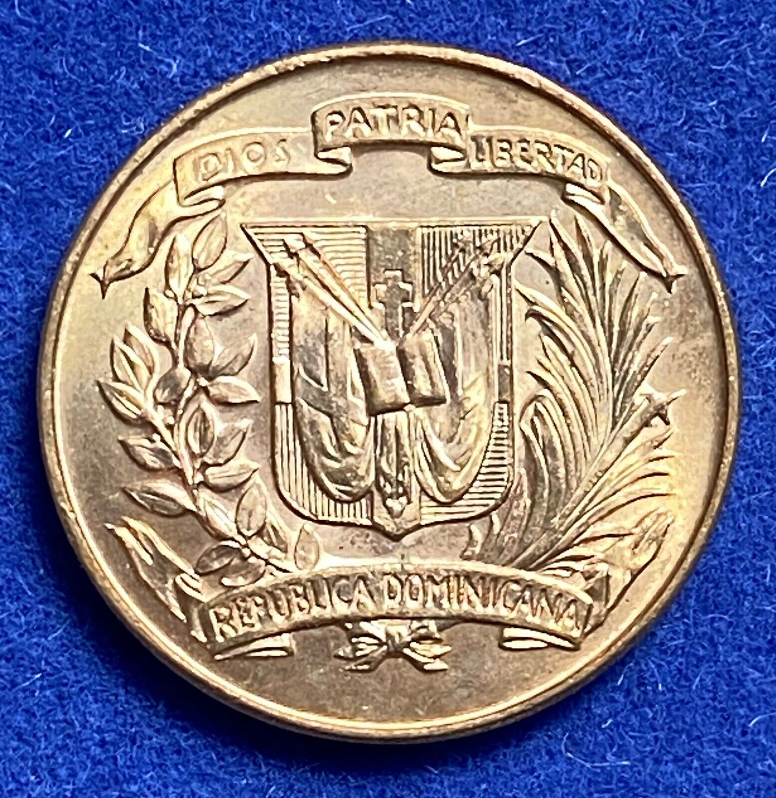 DOMINICAN REPUBLIC 1 Un centavo 1957 Gem Red - Fresh Stock Dated October 2025