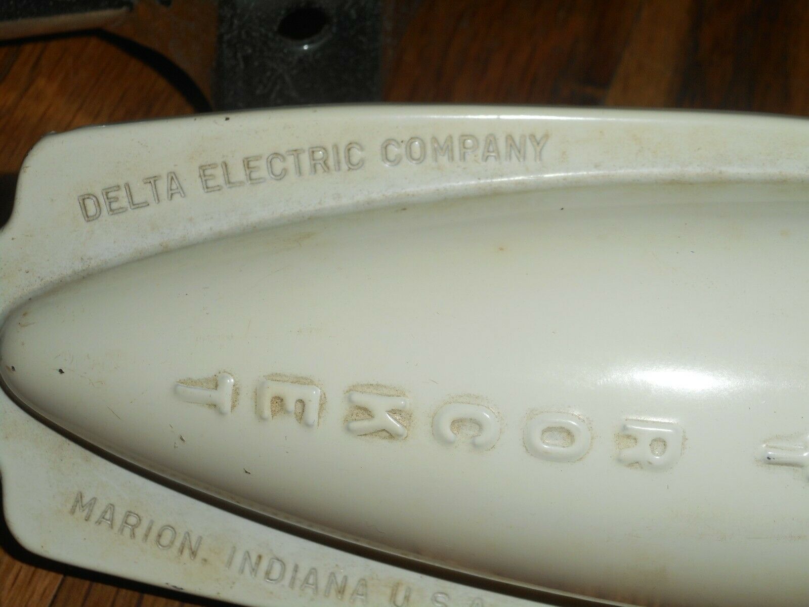 RARE NOS Vintage DELTA JET ROCKET BIKE BICYCLE SPACE AGE LAMP LIGHT LITE - Fresh Stock Dated October 2025