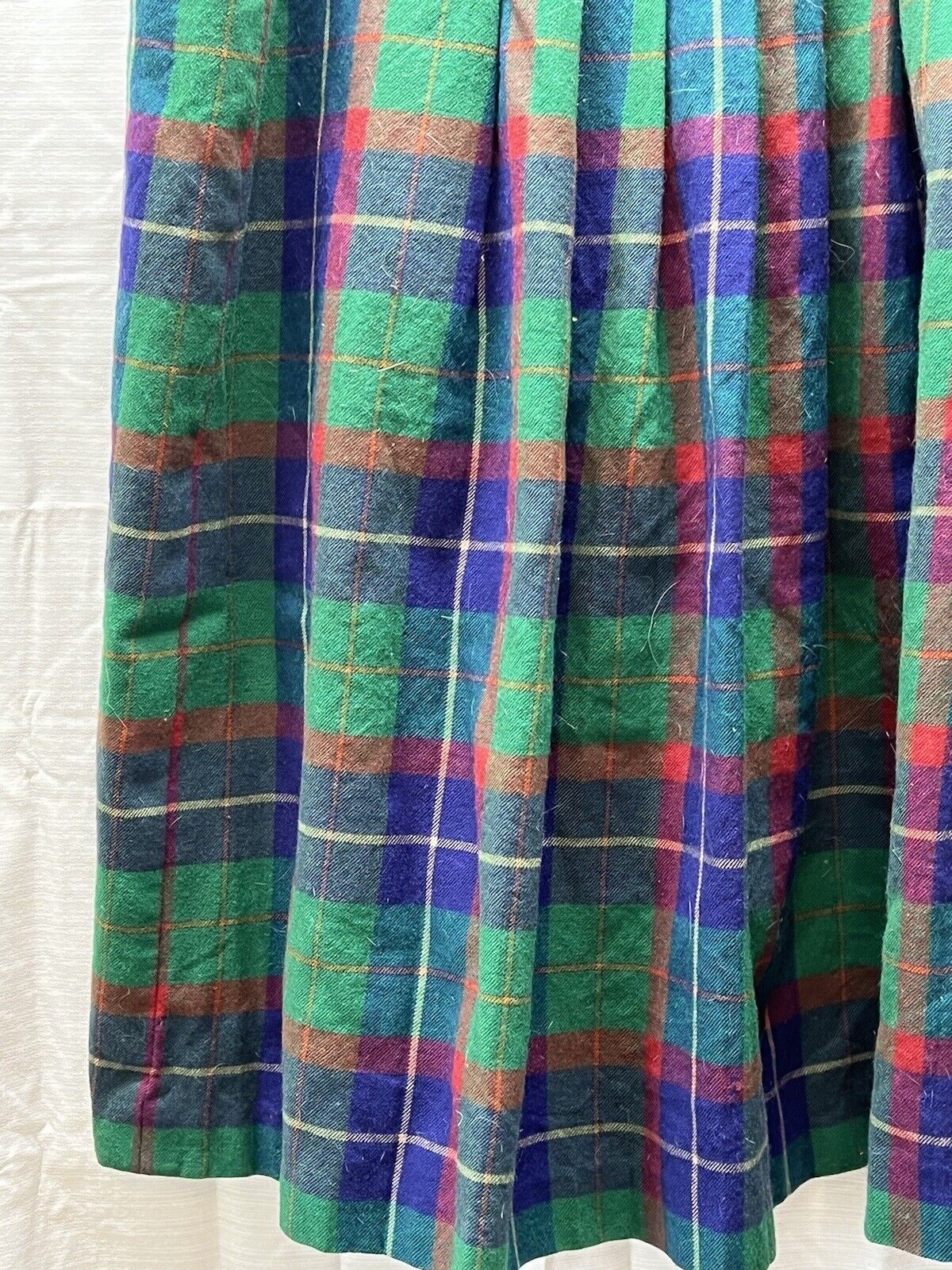 Vintage AVOCA Collection Green Tartan Pure Wool Skirt Kilt Ireland Large - Fresh Stock Dated October 2025