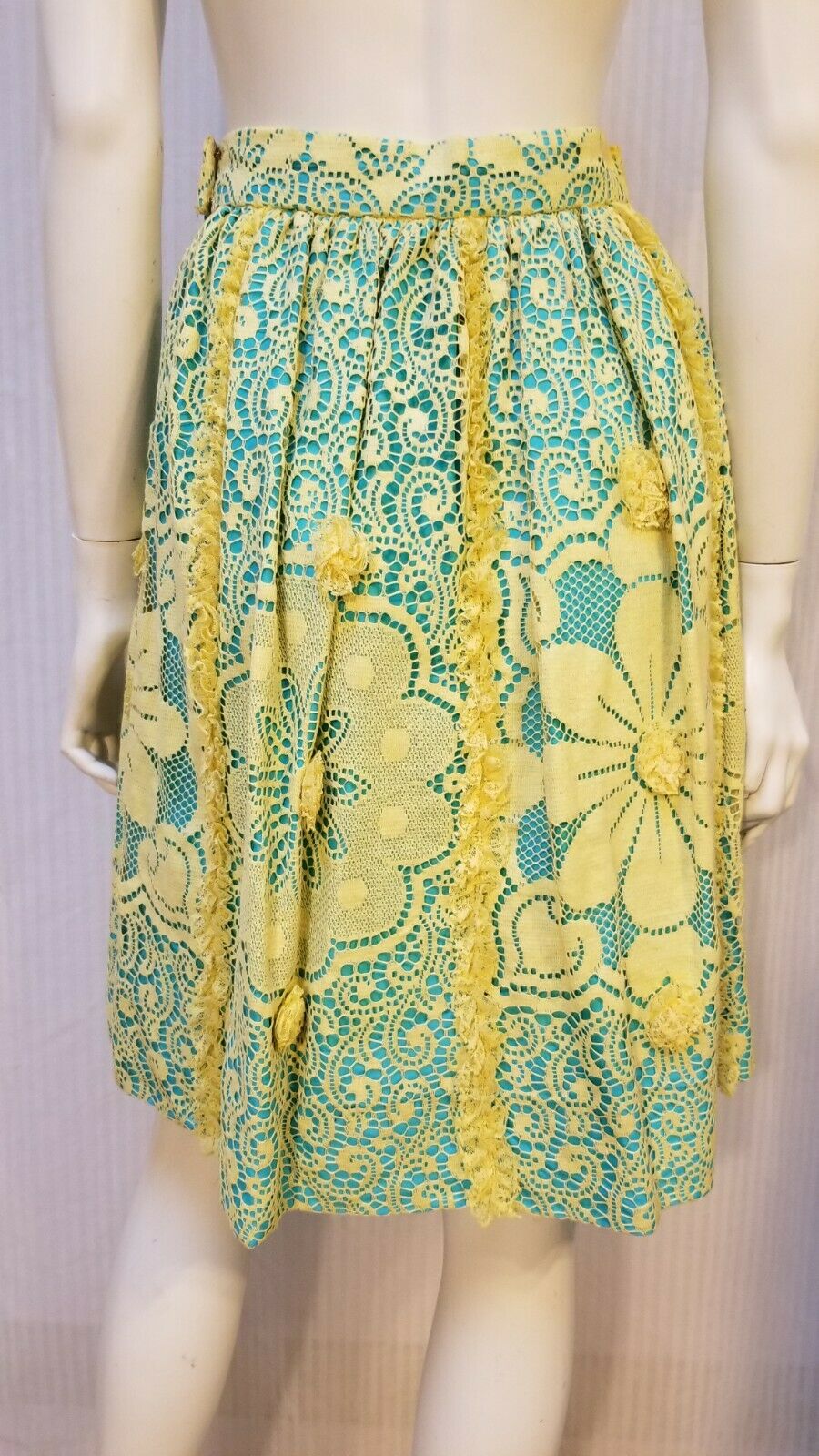 Vintage COUNTRY FAIR by Berk - Wynn Yellow Lace Skirt - Waist 25 in. - Fresh Stock Dated October 2025