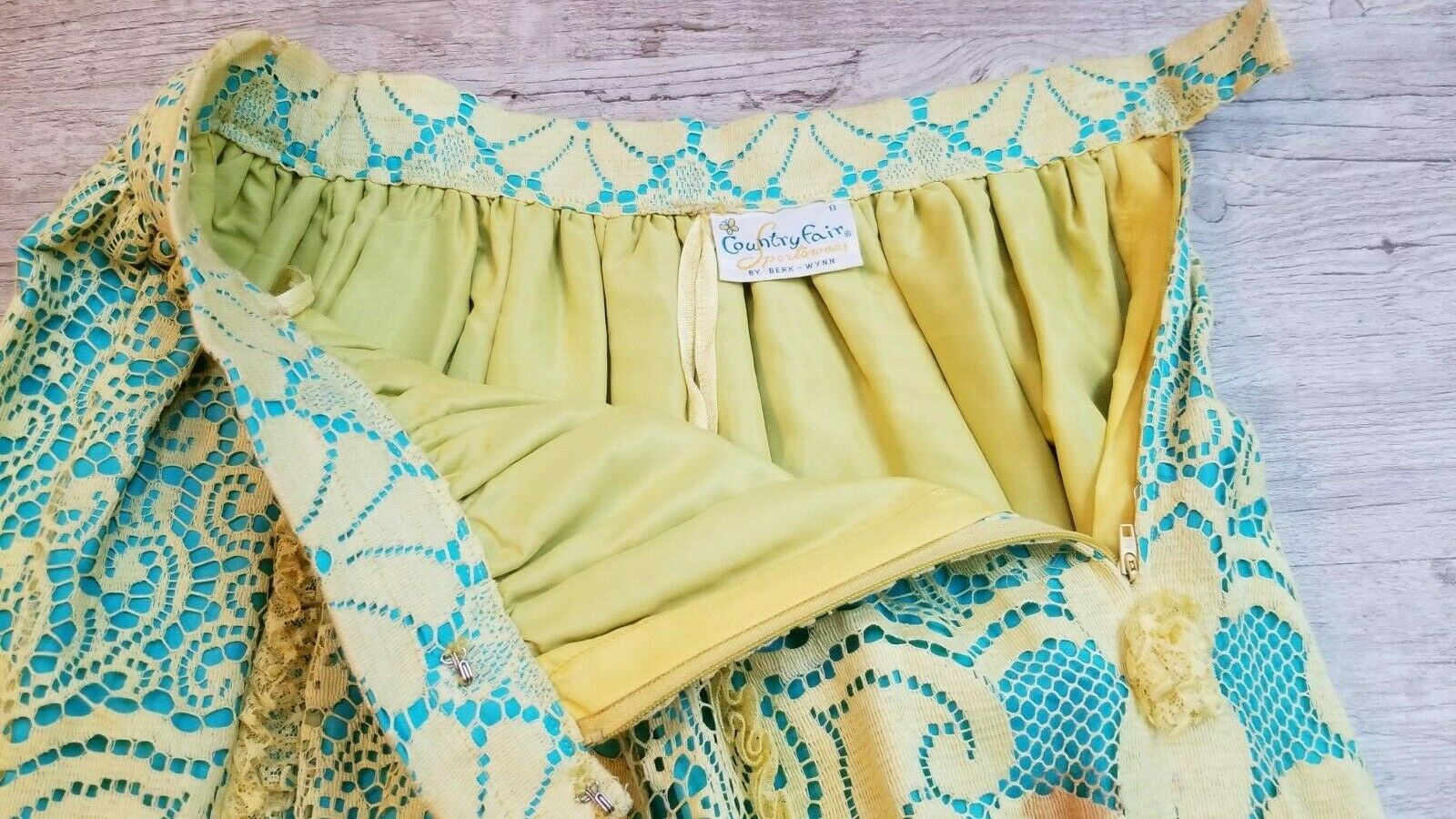 Vintage COUNTRY FAIR by Berk - Wynn Yellow Lace Skirt - Waist 25 in. - Fresh Stock Dated October 2025