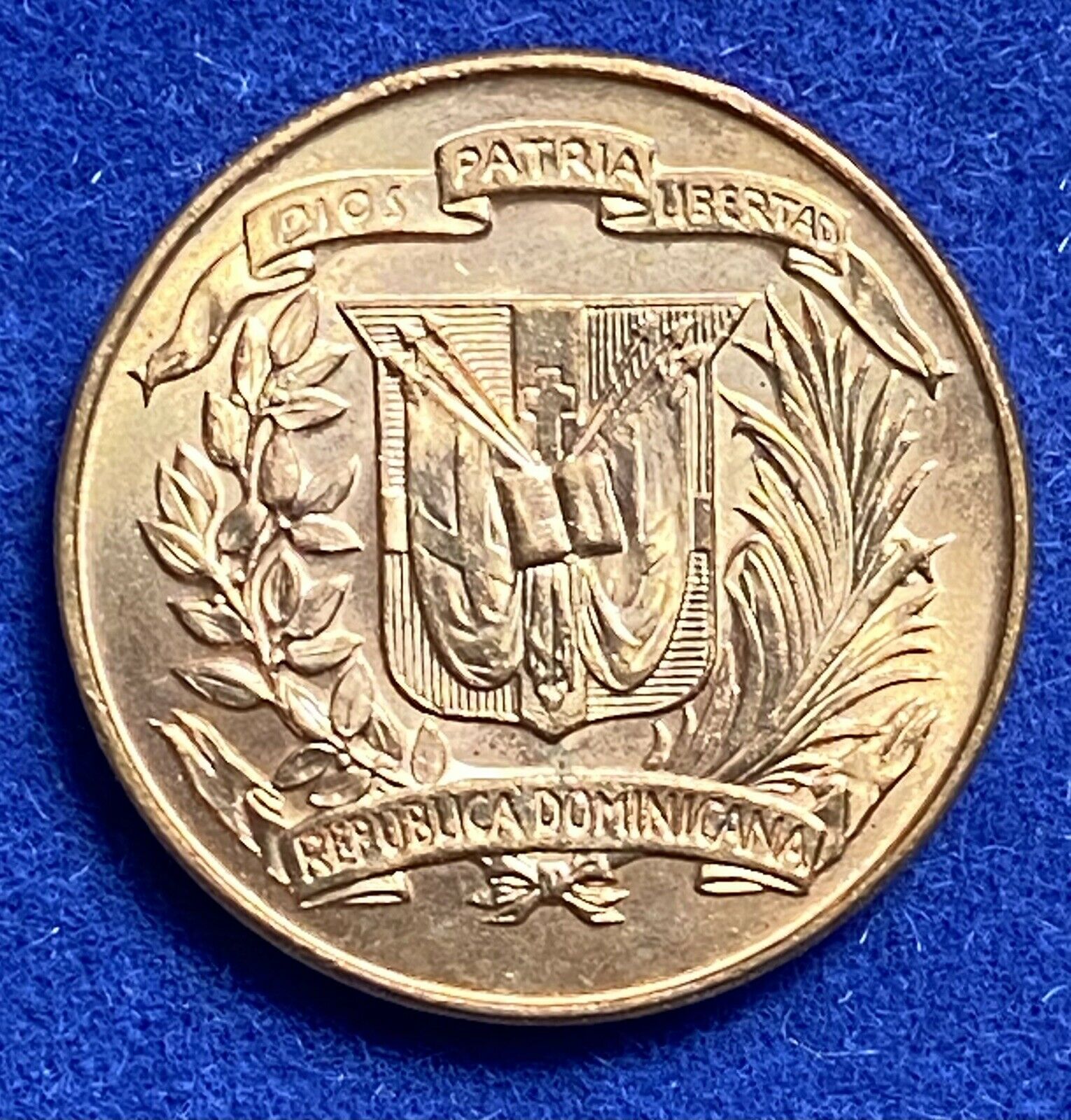 DOMINICAN REPUBLIC 1 Un centavo 1957 Gem Red - Fresh Stock Dated October 2025