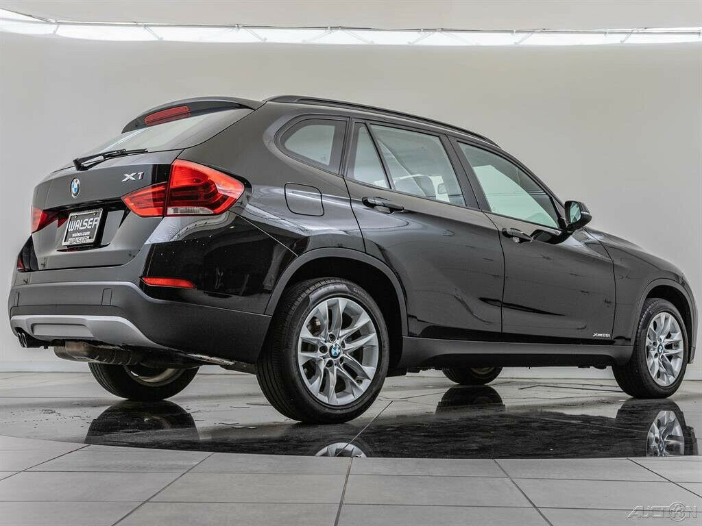 2015 BMW X1 xDrive28i 2015 BMW X1 xDrive28i Turbo 2L I4 16V Automatic AWD SUV Moonroof - Fresh Stock Dated October 2025