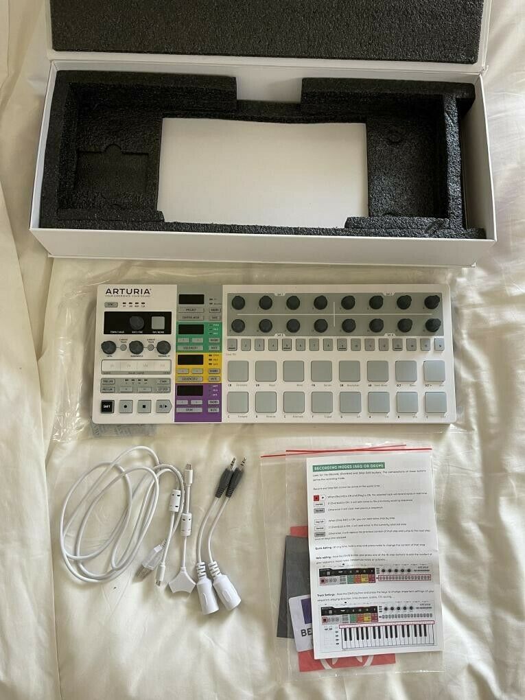 (Mildly used) Arturia BeatStep Pro Controller & Sequencer - Fresh Stock Dated October 2025
