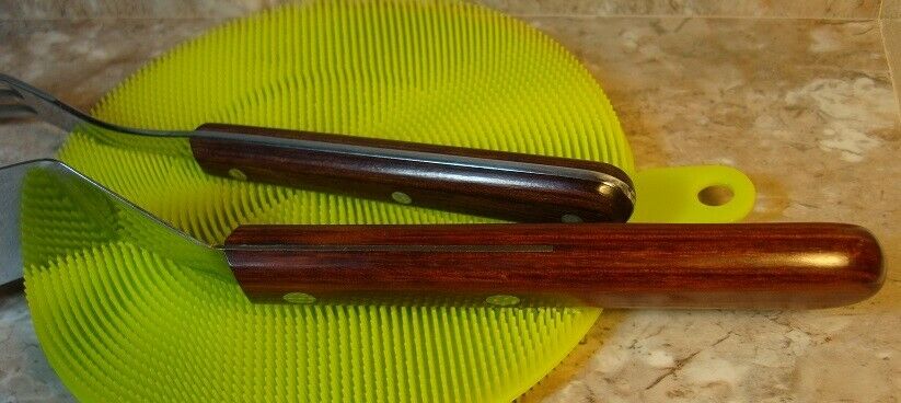 Case XX turner / spatula P227- 4 and fork P325 Great shape. NR .00 shipping - Fresh Stock Dated October 2025