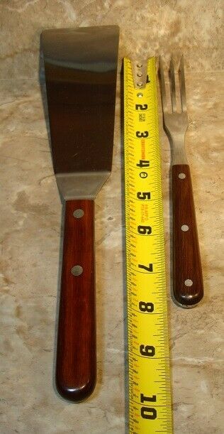 Case XX turner / spatula P227- 4 and fork P325 Great shape. NR .00 shipping - Fresh Stock Dated October 2025