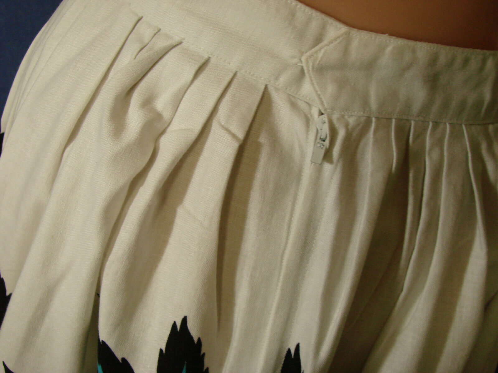 VTG 50s 60s Full Gathered Skirt Cotton Hawaiian Print VGC w25 S Metal Zipper - Fresh Stock Dated October 2025