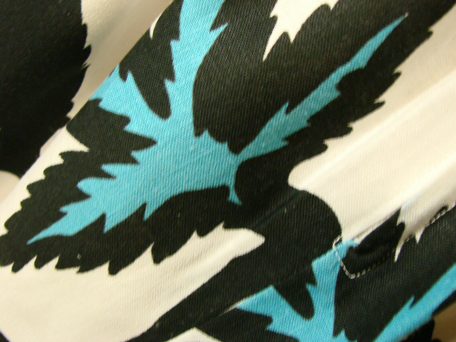 VTG 50s 60s Full Gathered Skirt Cotton Hawaiian Print VGC w25 S Metal Zipper - Fresh Stock Dated October 2025