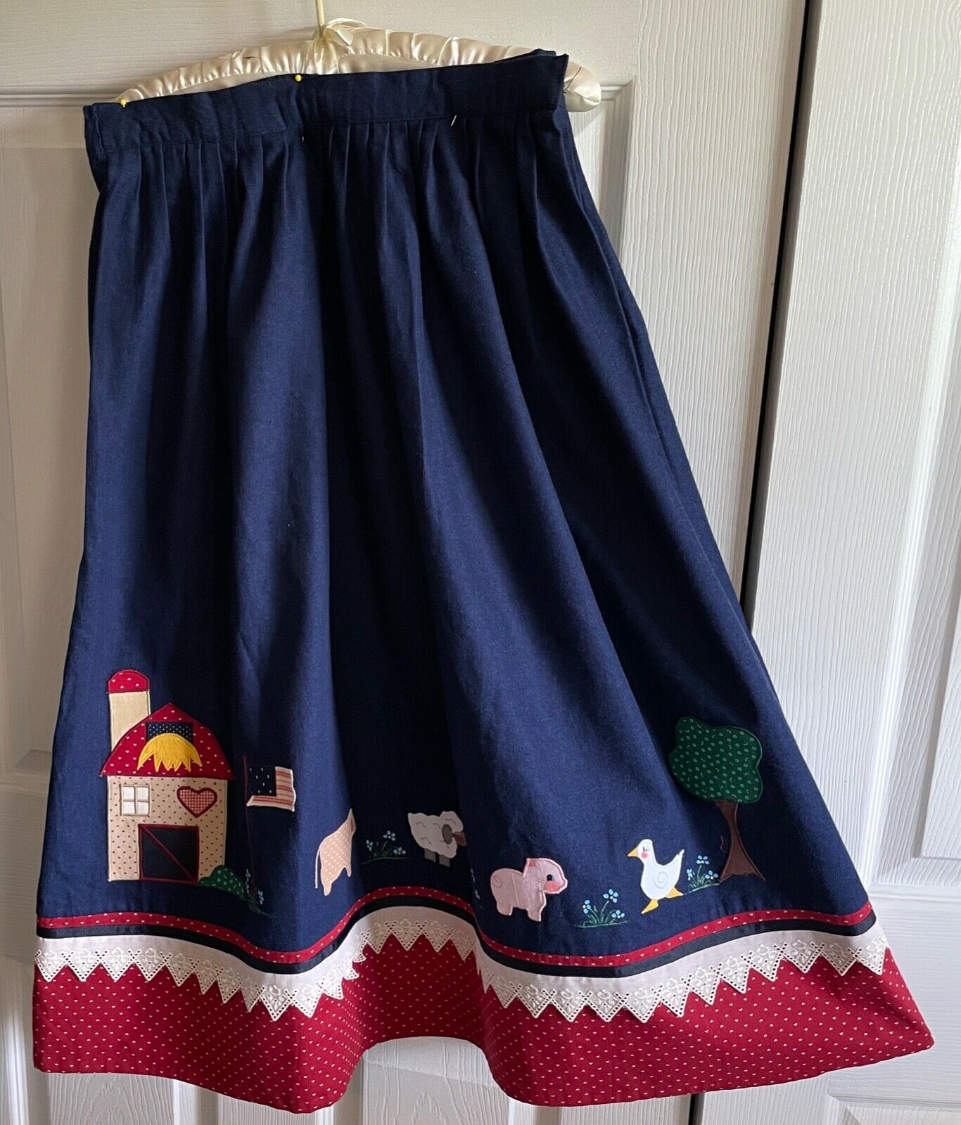 Vintage Appliqued Denim Skirt! Size M! Country Style! Barns, Flag, Animals,Tree! - Fresh Stock Dated October 2025