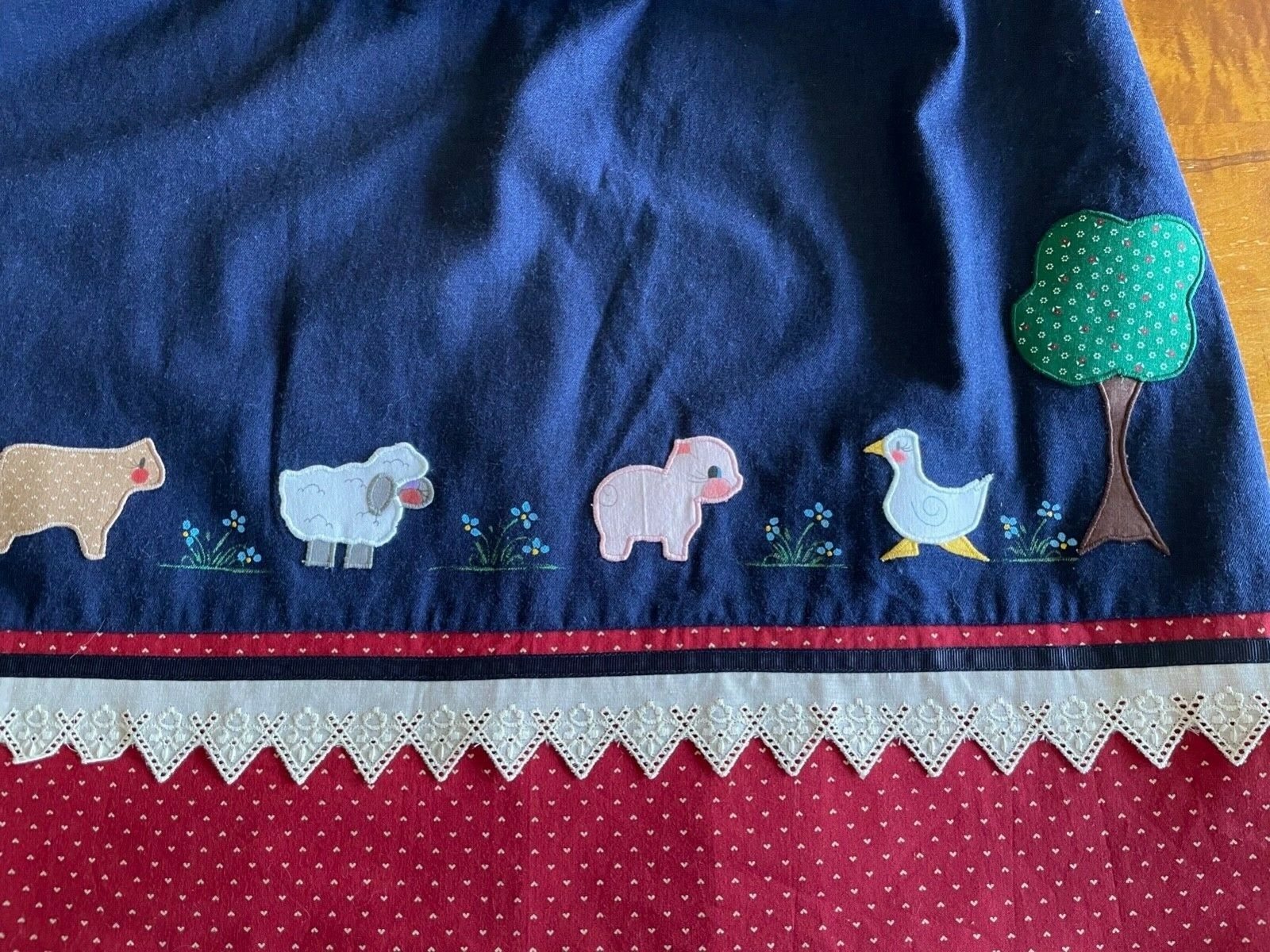 Vintage Appliqued Denim Skirt! Size M! Country Style! Barns, Flag, Animals,Tree! - Fresh Stock Dated October 2025