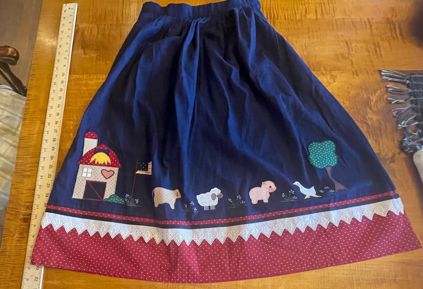 Vintage Appliqued Denim Skirt! Size M! Country Style! Barns, Flag, Animals,Tree! - Fresh Stock Dated October 2025