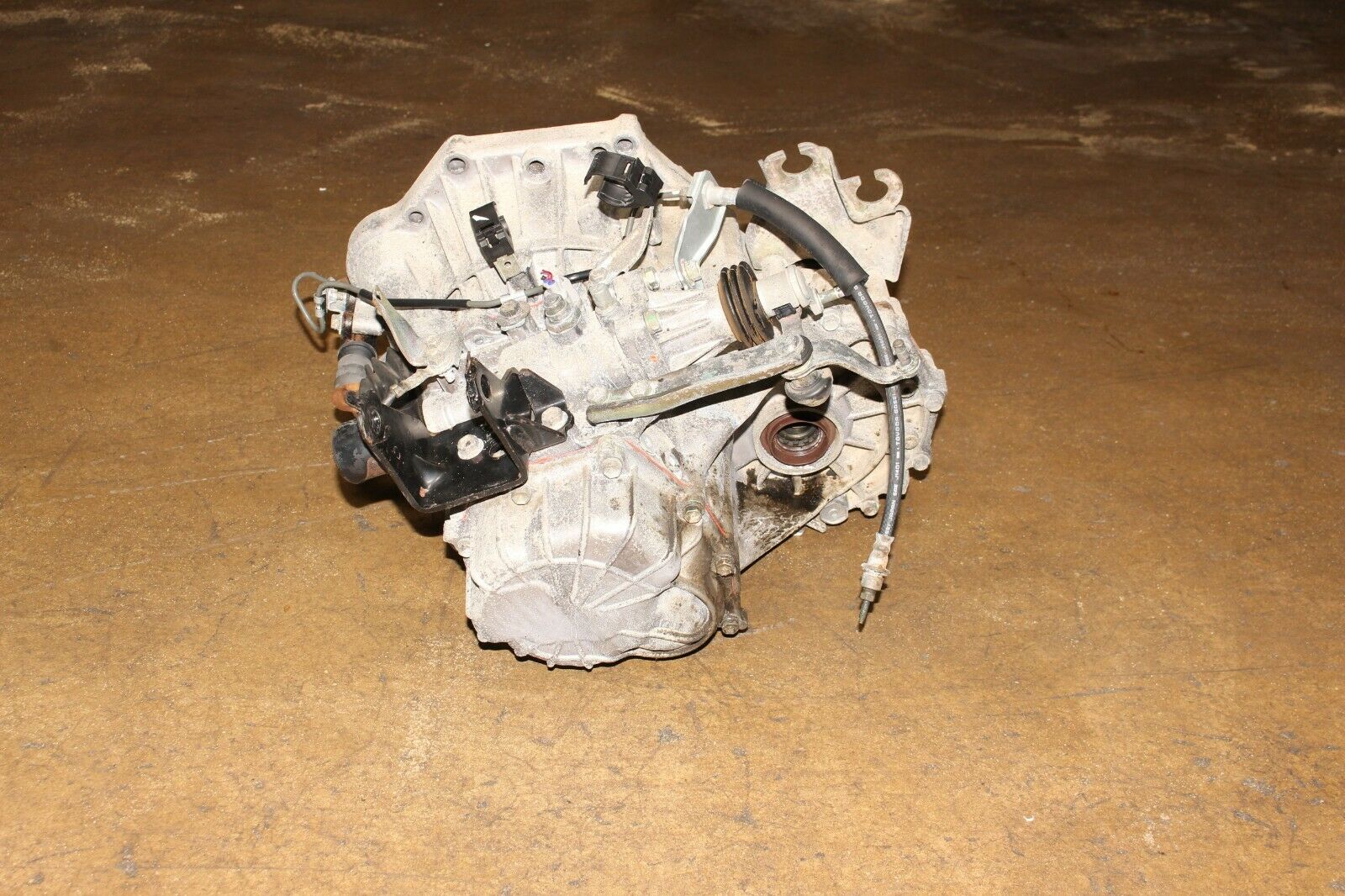 2003-2008 TOYOTA MATRIX COROLLA VIBE 5 SPEED MANUAL TRANSMISSION JDM 1ZZ-FE 1.8L - Fresh Stock Dated October 2025