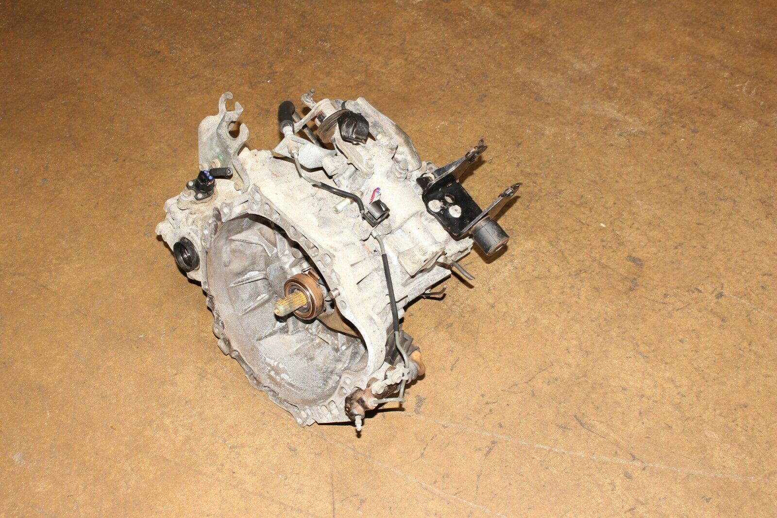 2003-2008 TOYOTA MATRIX COROLLA VIBE 5 SPEED MANUAL TRANSMISSION JDM 1ZZ-FE 1.8L - Fresh Stock Dated October 2025