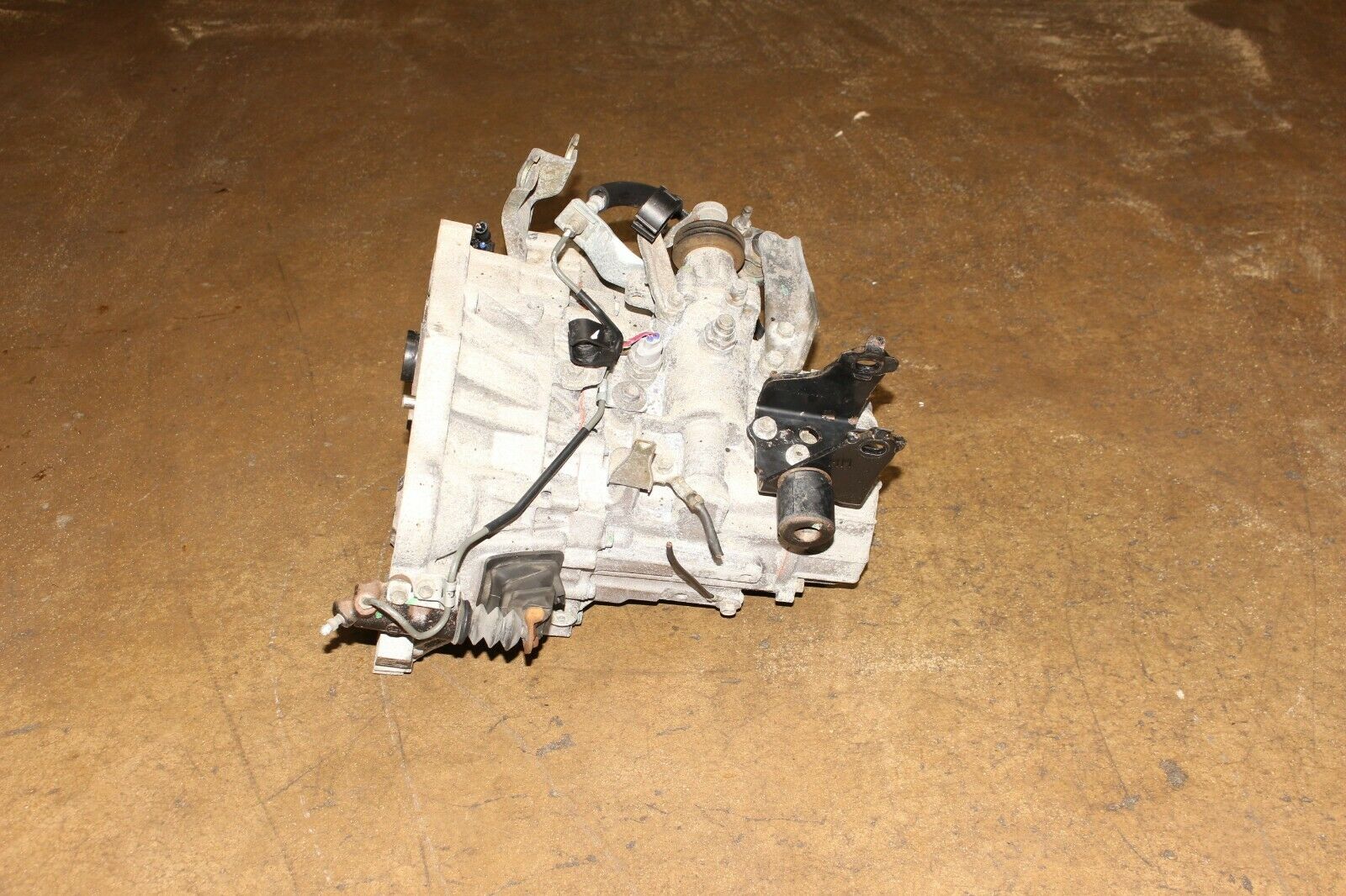 2003-2008 TOYOTA MATRIX COROLLA VIBE 5 SPEED MANUAL TRANSMISSION JDM 1ZZ-FE 1.8L - Fresh Stock Dated October 2025