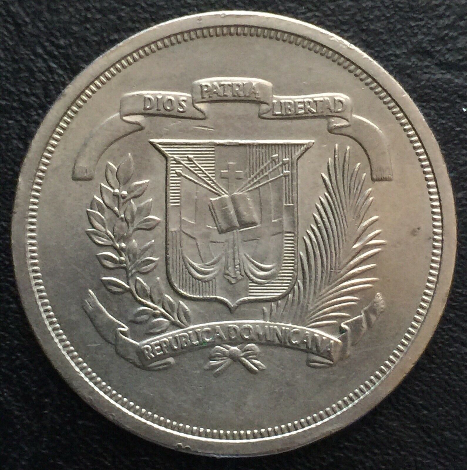 Dominican Republic 1978 1 Peso Juan Pablo Duarte Philadelphia Mint - Fresh Stock Dated October 2025
