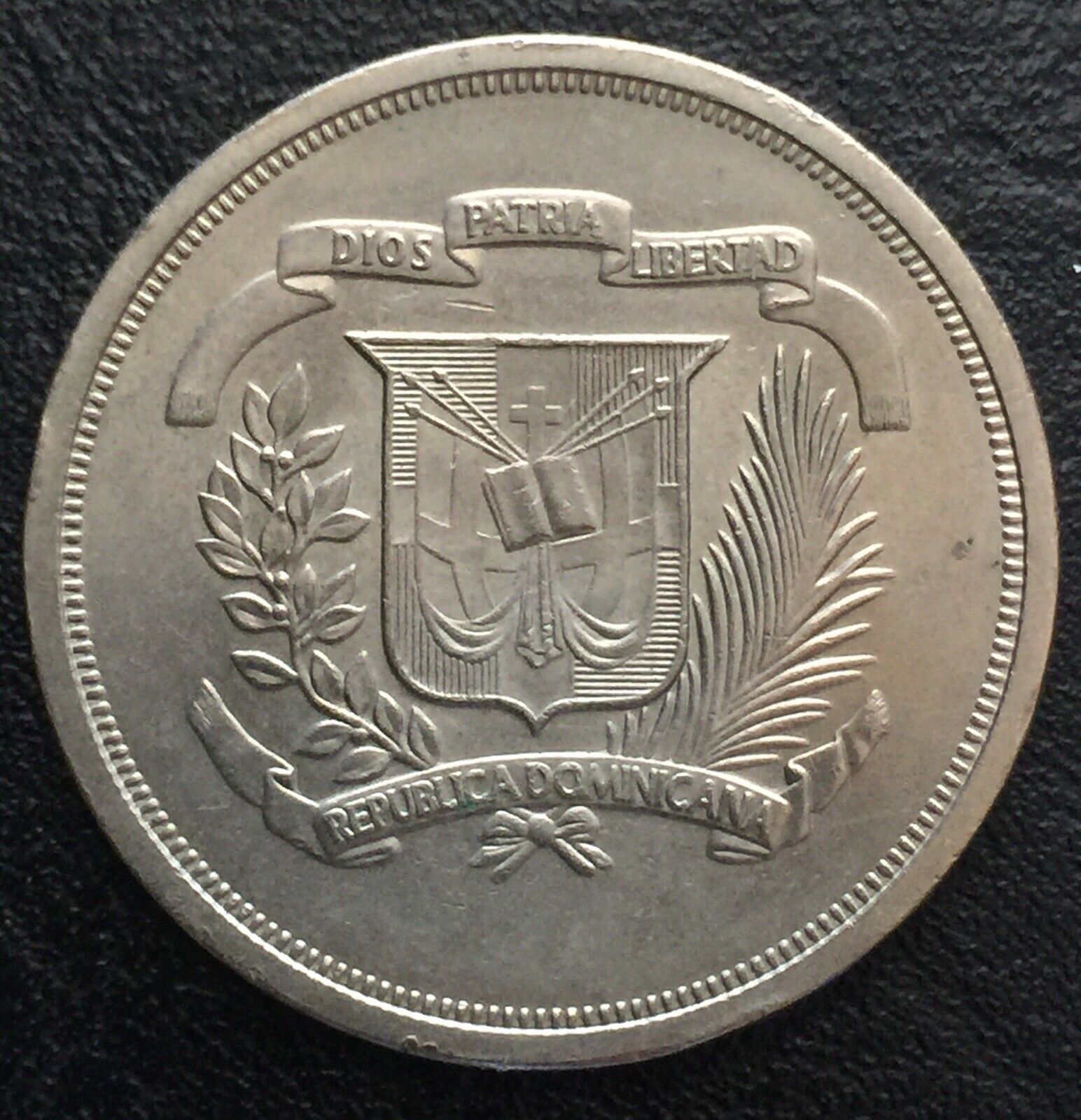 Dominican Republic 1978 1 Peso Juan Pablo Duarte Philadelphia Mint - Fresh Stock Dated October 2025