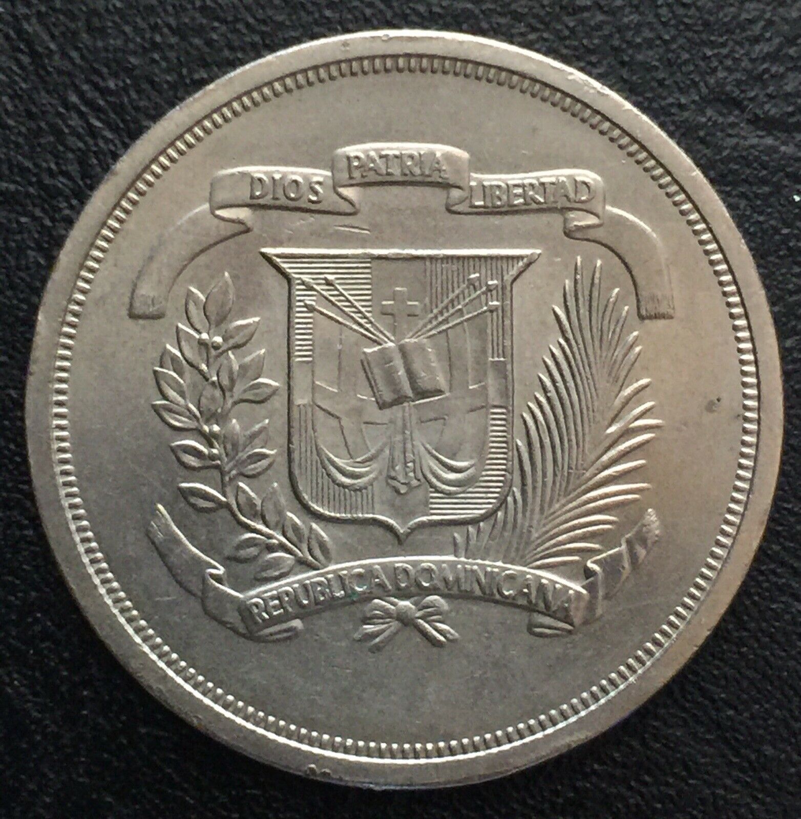 Dominican Republic 1978 1 Peso Juan Pablo Duarte Philadelphia Mint - Fresh Stock Dated October 2025