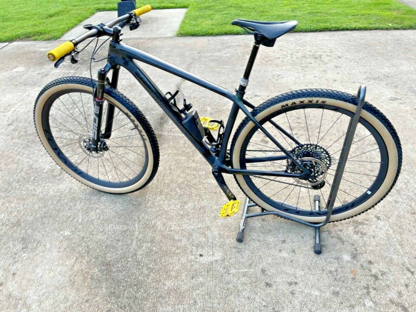 2021 Specialized Epic HT S Works size medium - Fresh Stock Dated October 2025