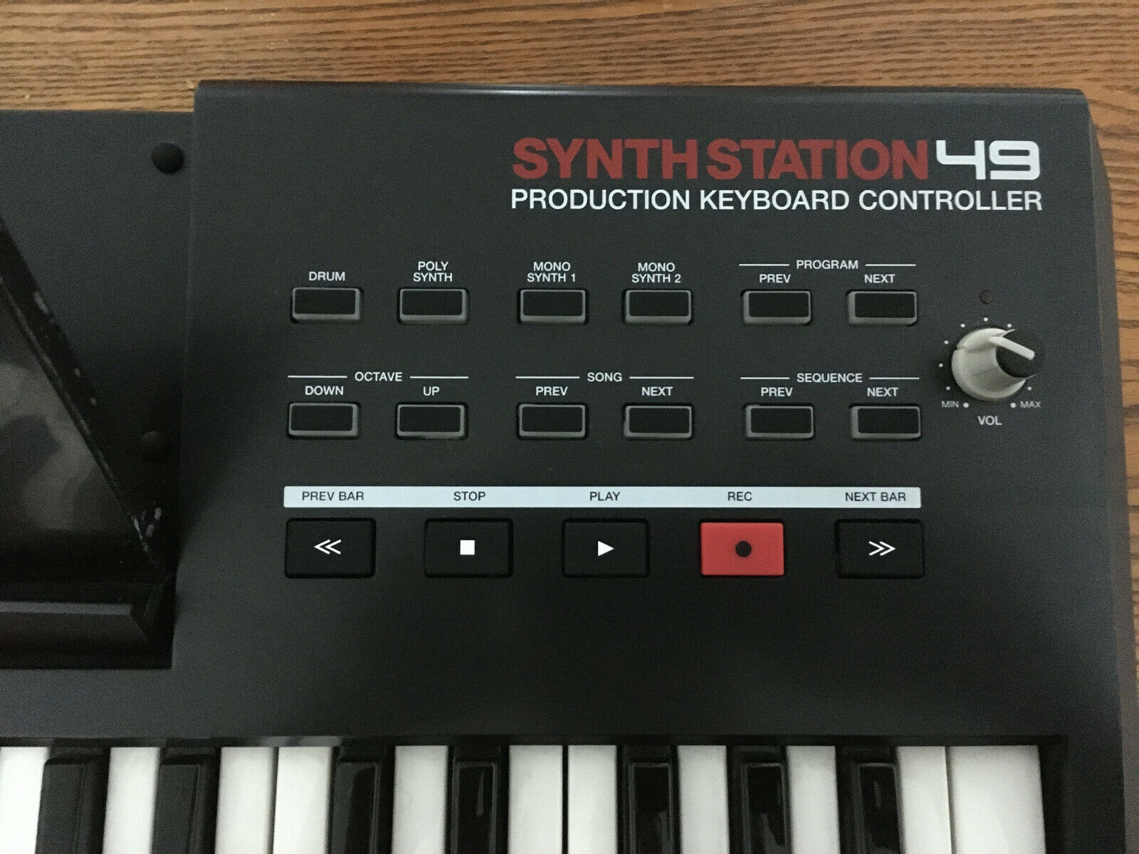 Akai Professional SynthStation 49 49-Note Keyboard Controller - Fresh Stock Dated October 2025