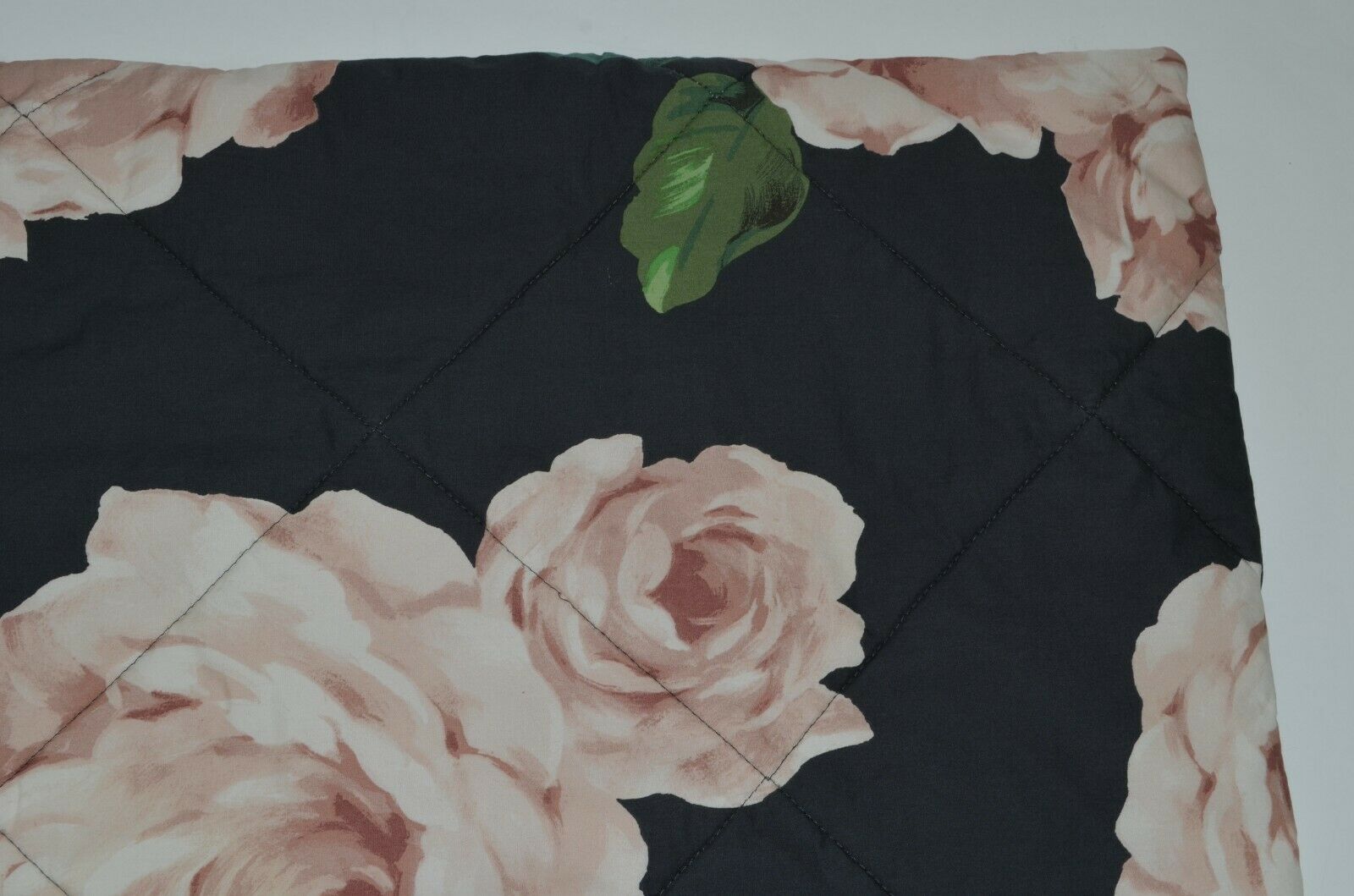 Pottery Barn Teen Emily & Meritt Bed Of Roses Quilted Standard Sham Blush VGUC! - Fresh Stock Dated October 2025