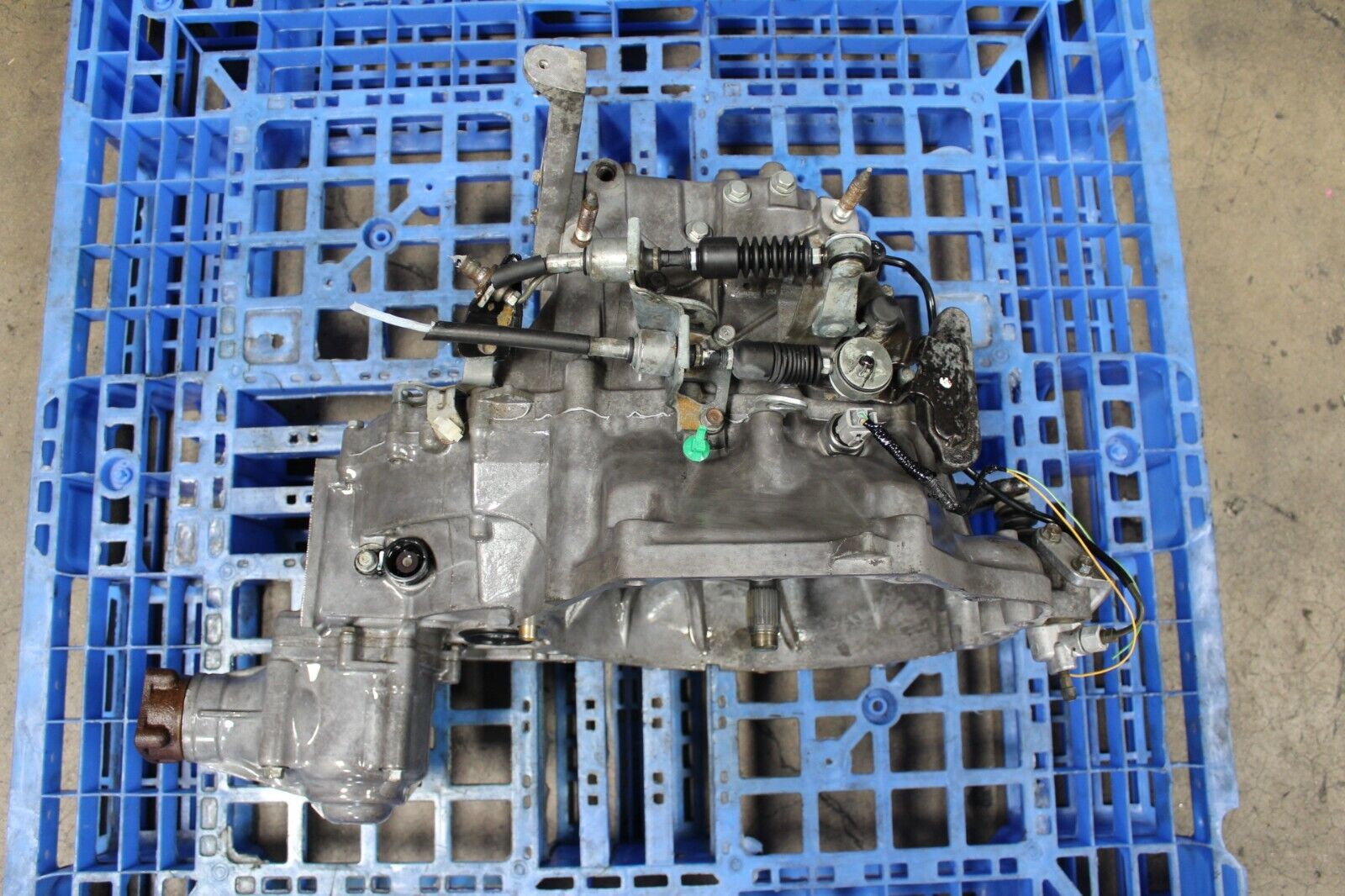 JDM 07-10 HONDA CRV K24A AWD MANUAL TRANSMISSION 5 SPEED TRANS - Fresh Stock Dated October 2025