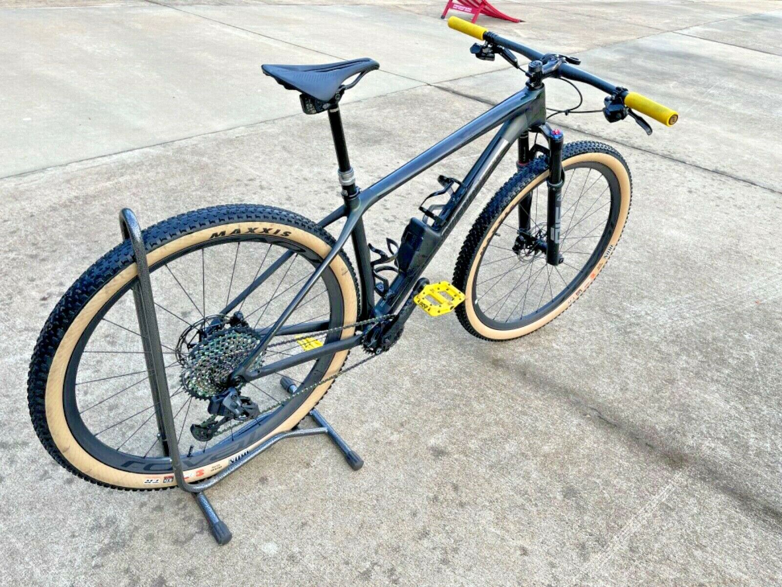 2021 Specialized Epic HT S Works size medium - Fresh Stock Dated October 2025